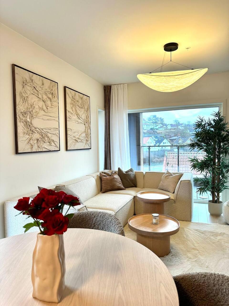 Stor Sentralt I Sandnes Apartment